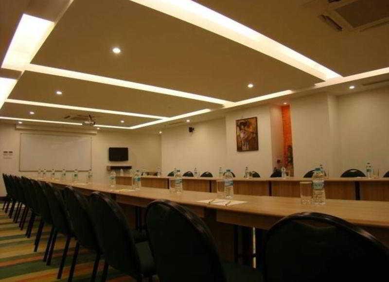 Lemon Tree Hotel Csennai Kültér fotó