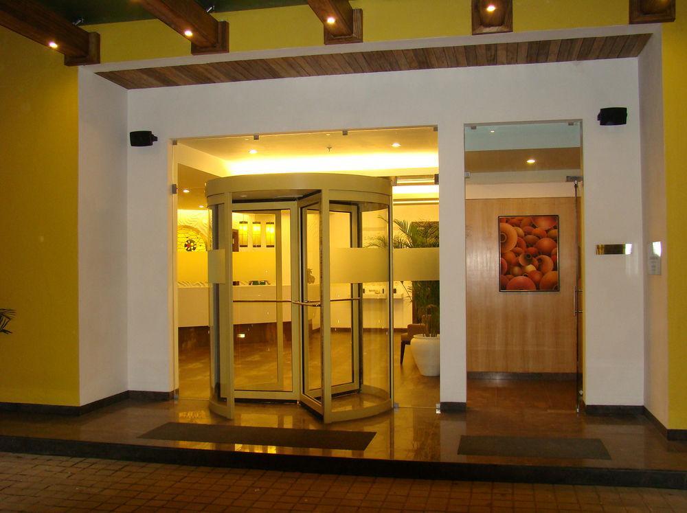 Lemon Tree Hotel Csennai Kültér fotó